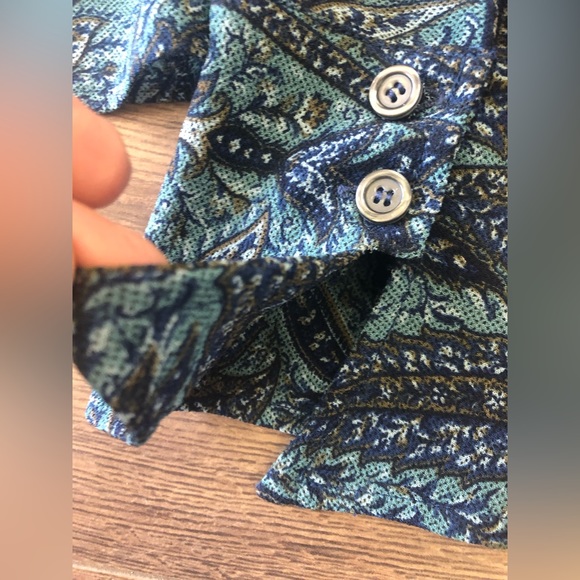 SLOAN SHEER LONG SLEEVE BUTTONS DOWN BLOUSE IN SIZE 16 IN LONG SLEEVES - Picture 8 of 11